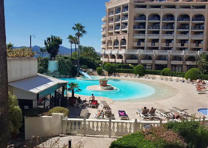Magnifique T2 Climatisation - Grande Terrasse, Piscine Et Apercu Mer